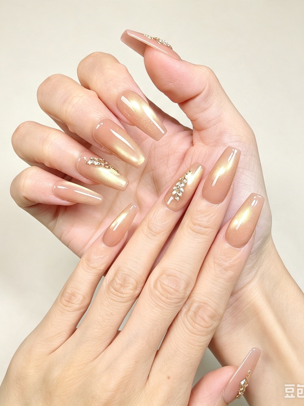 Nude Long Coffin Press On Nails With Champagne Gold Cat Eye Gold Leaf Rhinestone